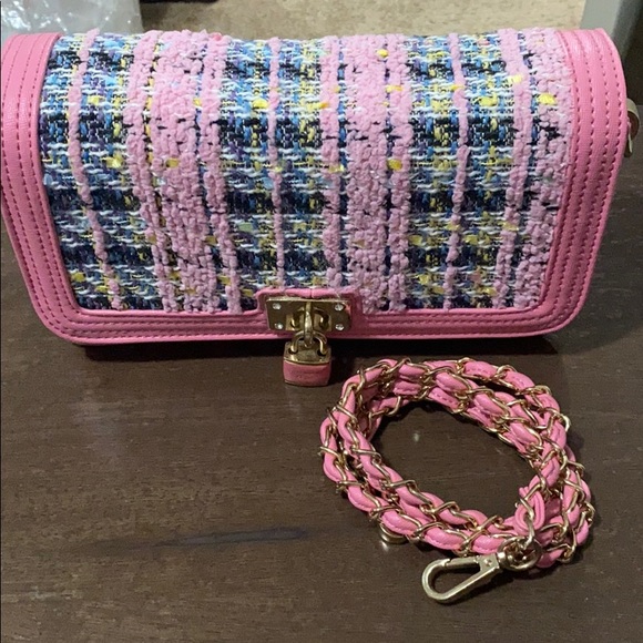 Samantha Vega sling bag - Picture 1 of 7